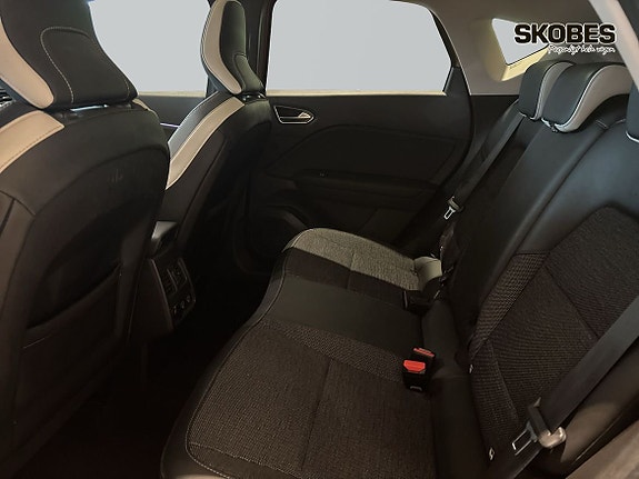 Renault Captur 9 of 25