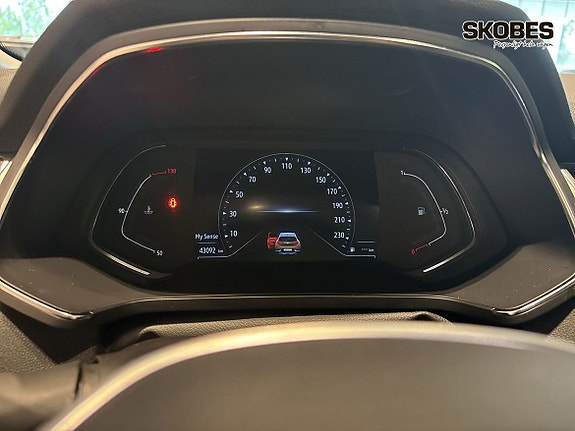 Renault Captur 13 of 25