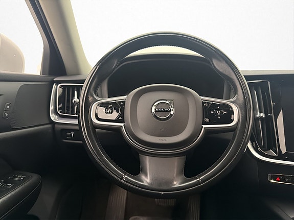 Volvo V60 Cross Country 12 of 30