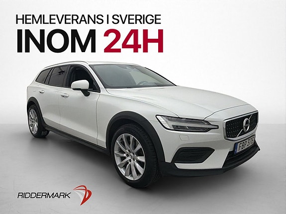 Volvo V60 Cross Country 3 of 30