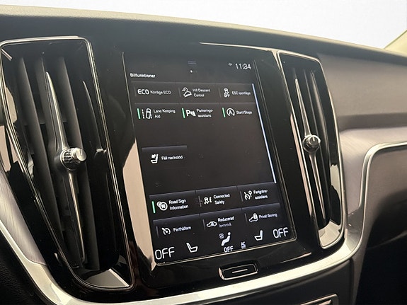 Volvo V60 Cross Country 19 of 30