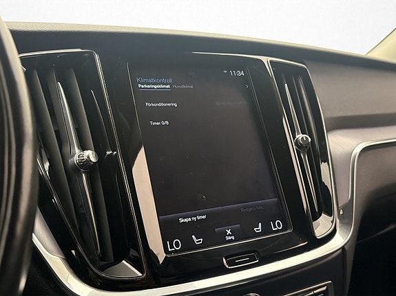 Volvo V60 Cross Country 22 of 30
