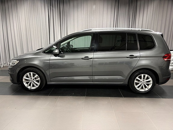 Volkswagen Touran 2 of 20