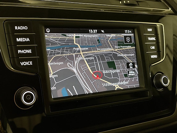 Volkswagen Touran 16 of 20