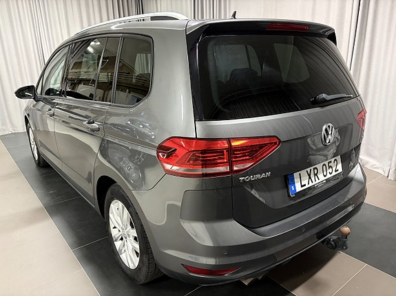 Volkswagen Touran 3 of 20