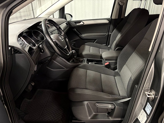 Volkswagen Touran 10 of 20