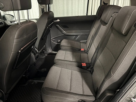 Volkswagen Touran 8 of 20