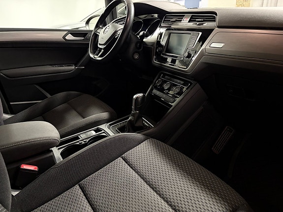 Volkswagen Touran 12 of 20