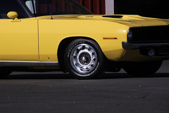 Plymouth Hemi Cuda 3 of 30