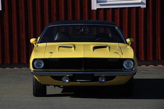 Plymouth Hemi Cuda 17 of 30