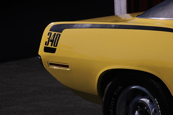 Plymouth Hemi Cuda 11 of 30