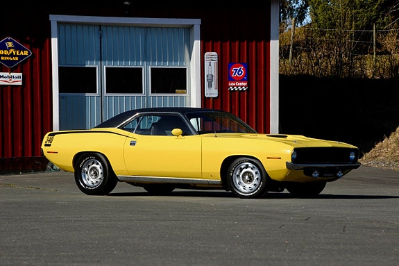 Plymouth Hemi Cuda 5 of 30