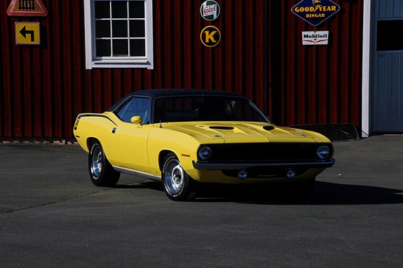 Plymouth Hemi Cuda 2 of 30