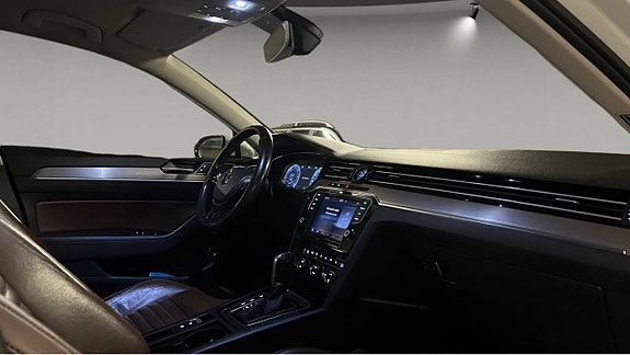 Volkswagen Passat 7 of 8