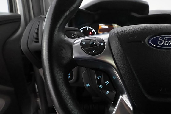 Ford Transit Connect 13 of 22