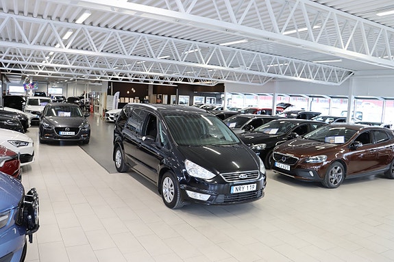 Ford Galaxy 3 of 22