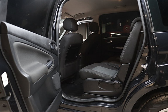 Ford Galaxy 13 of 22