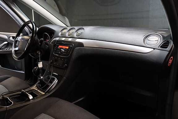 Ford Galaxy 12 of 22