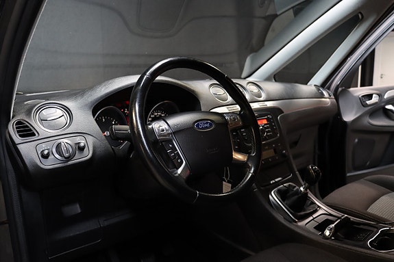 Ford Galaxy 10 of 22
