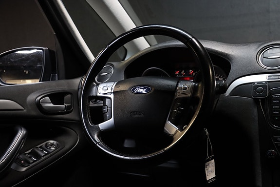 Ford Galaxy 17 of 22