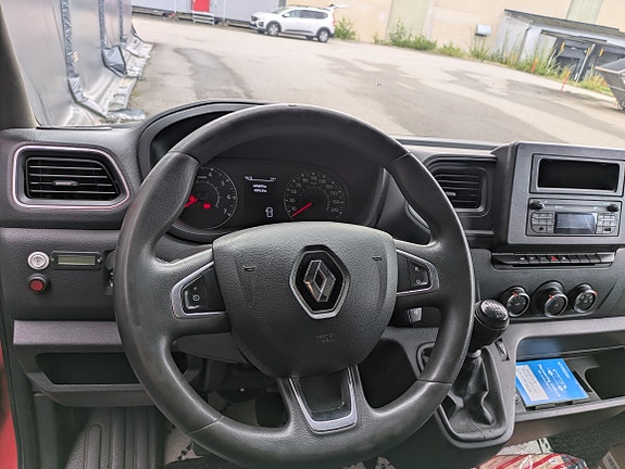 Renault Master 9 of 9