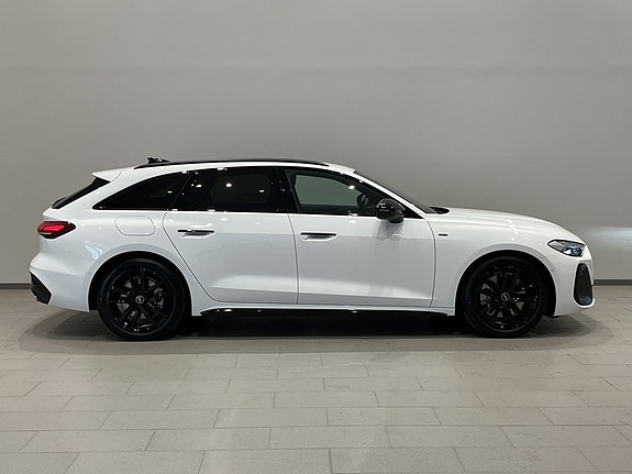 Audi A5 2 of 9