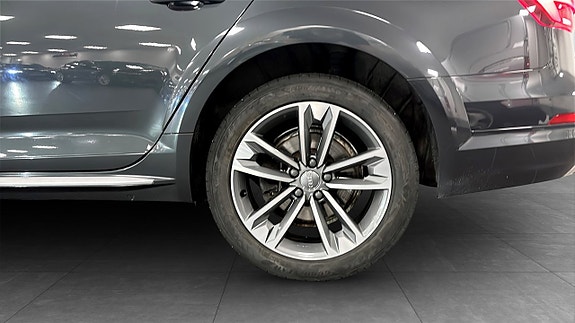 Audi A4 6 of 13