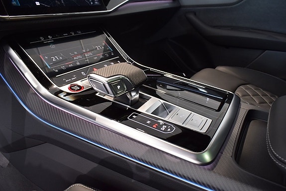 Audi S8 9 of 11