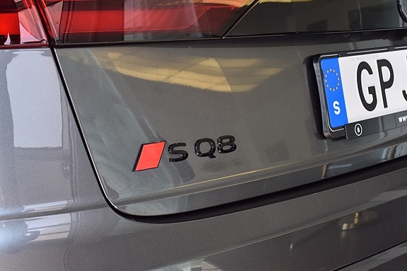 Audi S8 10 of 11