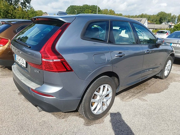 Volvo XC60 2 of 3