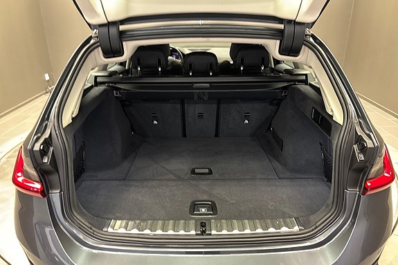 BMW 320d 13 of 13