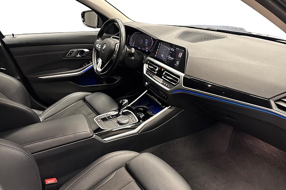 BMW 320d 11 of 13