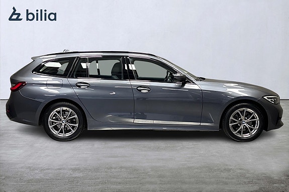 BMW 320d 2 of 13