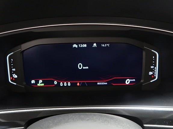 Volkswagen Tiguan 19 of 30