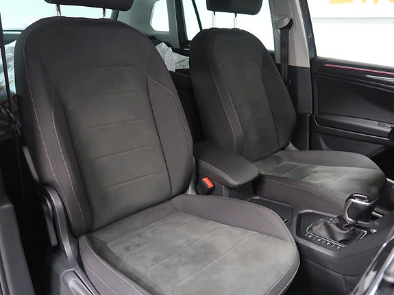 Volkswagen Tiguan 18 of 30