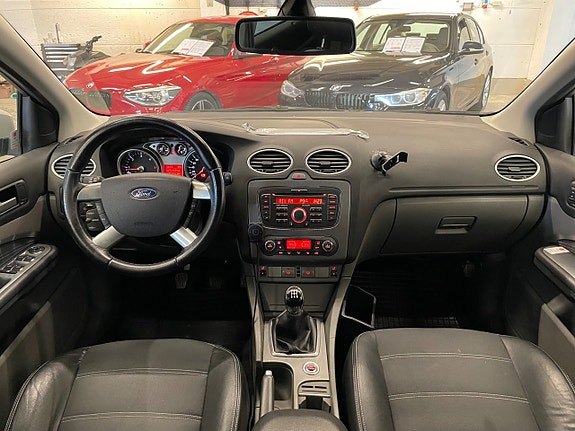 Ford Focus 15 of 22