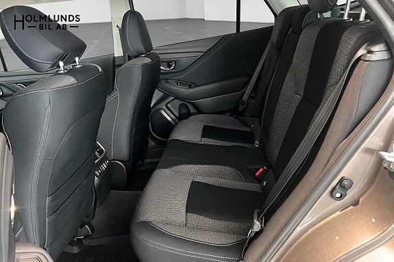 Subaru Outback 7 of 11