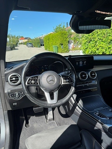 Mercedes-Benz GLC300 e 8 of 10