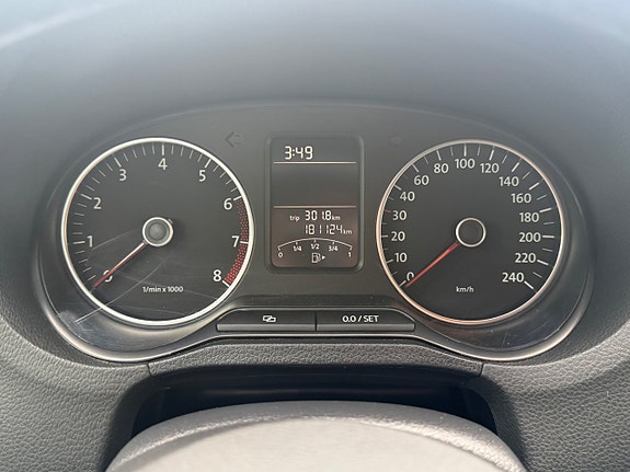 Volkswagen Polo 13 of 13