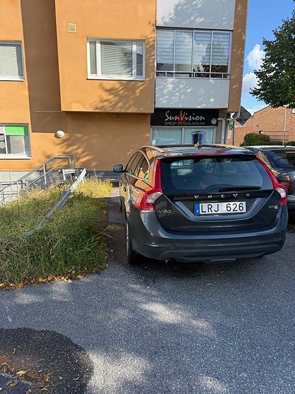 Volvo V60 3 of 5