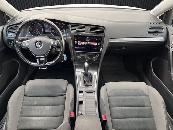 Volkswagen Golf Alltrack 11 of 19