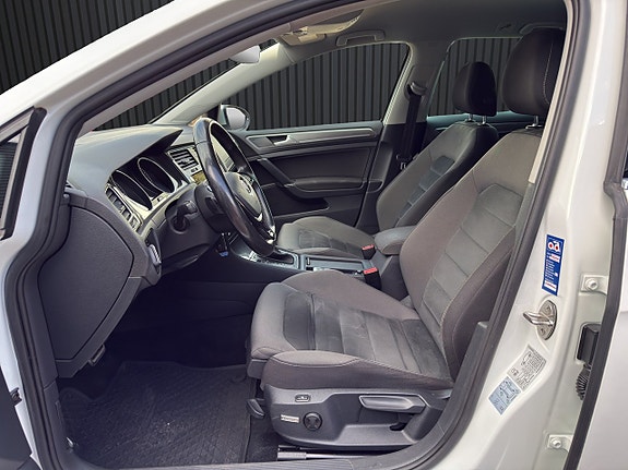 Volkswagen Golf Alltrack 10 of 19