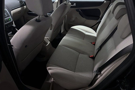 Ford Focus 13 of 14