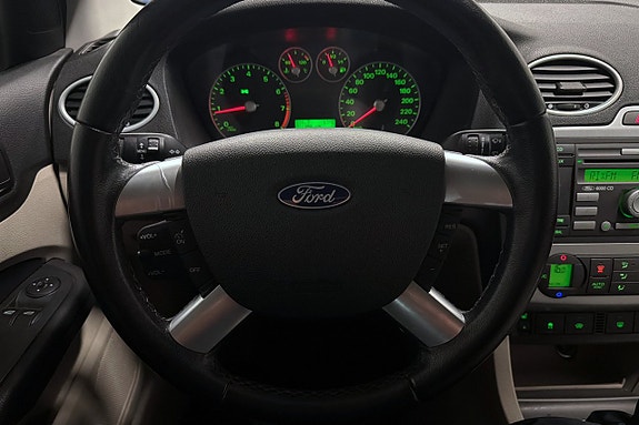 Ford Focus 5 of 14