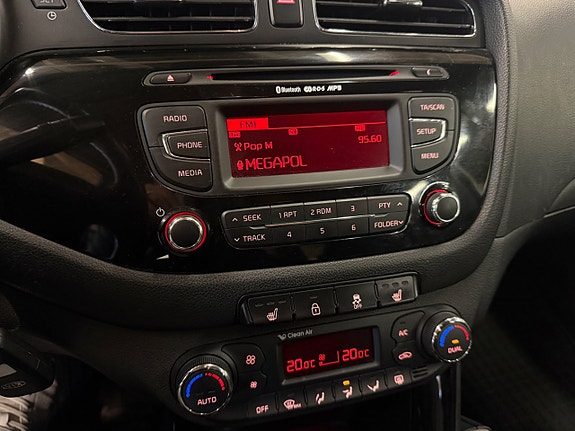 Kia Ceed 8 of 14