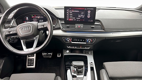 Audi Q5 10 of 22