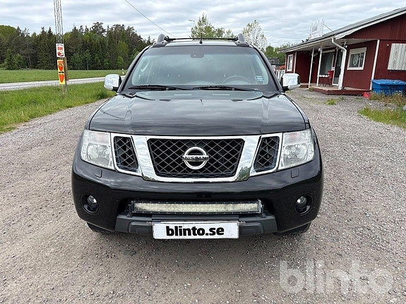 Pickup NISSAN Navarra 4WD D401 2 of 6