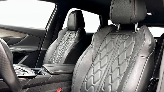 Peugeot 3008 10 of 16