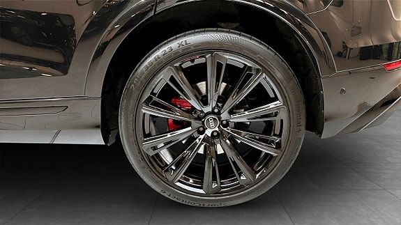 Audi Q8 6 of 18