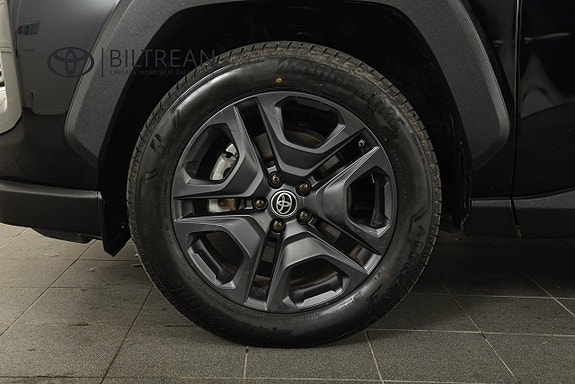 Toyota RAV4 16 of 16